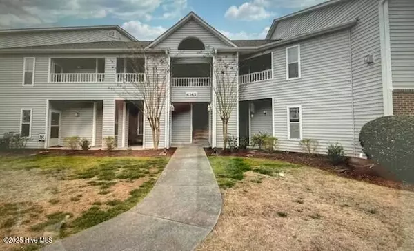 4142 Breezewood DR #Apt 201, Wilmington, NC 28412