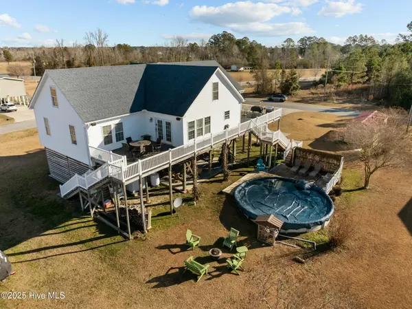 Chocowinity, NC 27817,280 Bay Lake DR