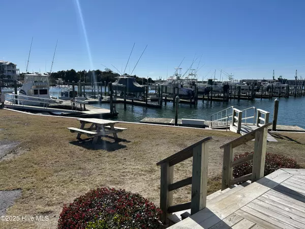 Beaufort, NC 28516,108 Old Causeway RD #Slip 5