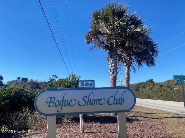 351 Salter Path RD #205, Pine Knoll Shores, NC 28512