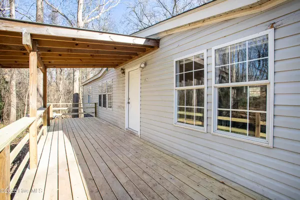 New Bern, NC 28560,50 Crystal CT