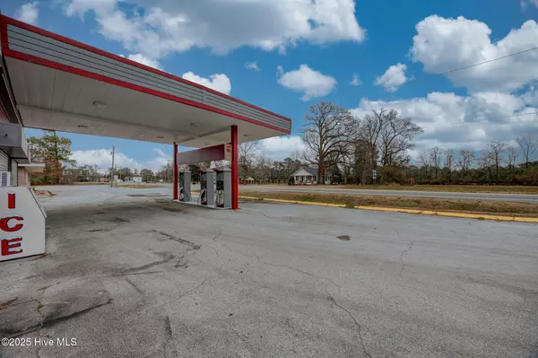 Rose Hill, NC 28458,88 Delway HWY