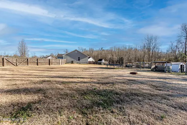 Richlands, NC 28574,309 Rolling Meadow CT