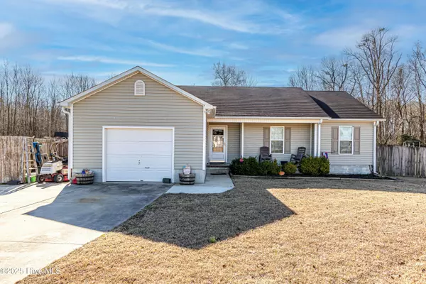 309 Rolling Meadow CT, Richlands, NC 28574
