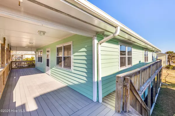 Carolina Beach, NC 28428,116 Georgia AVE