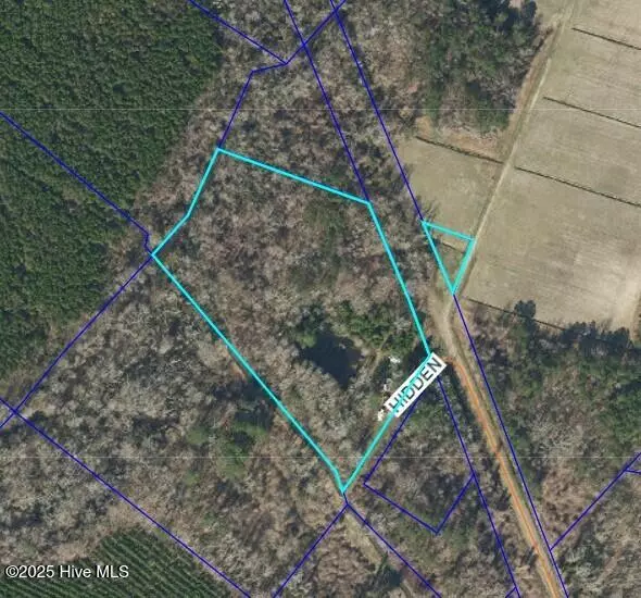 373 Hidden LN, Oriental, NC 28571