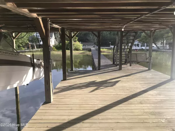 Lake Waccamaw, NC 28450,3935 Waccamaw Shores RD