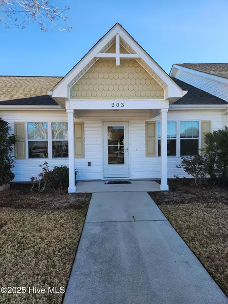 203 Pirates Landing DR, Beaufort, NC 28516