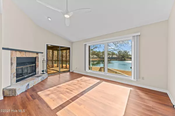 New Bern, NC 28560,7204 Windward DR