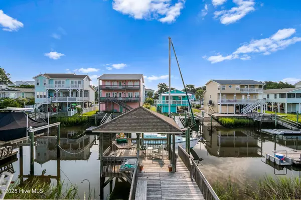 Holden Beach, NC 28462,146 Tarpon DR