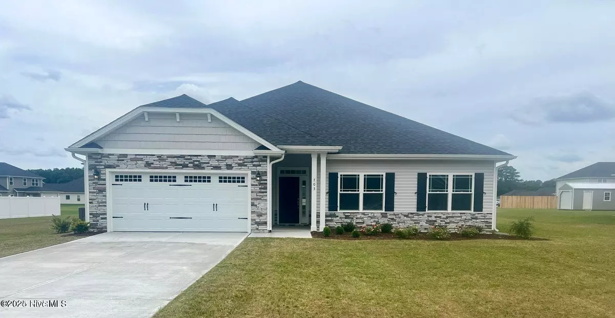 New Bern, NC 28560,1132 Coral Reef DR