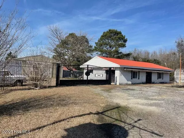 17838 Nc 131 HWY, Bladenboro, NC 28320