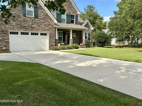 Sneads Ferry, NC 28460,102 Dolphin View CT