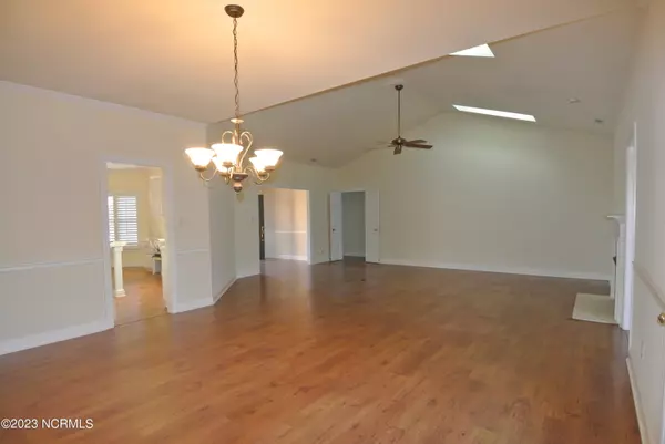 Trent Woods, NC 28562,404 Village Green CT