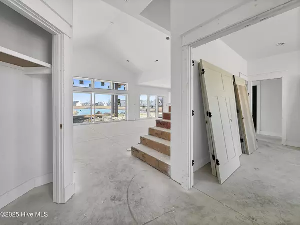 Elizabeth City, NC 27909,104 Lands End DR