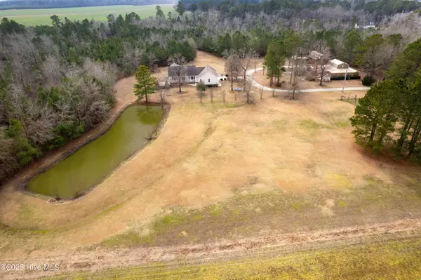 148 Ives LN, Kinston, NC 28501