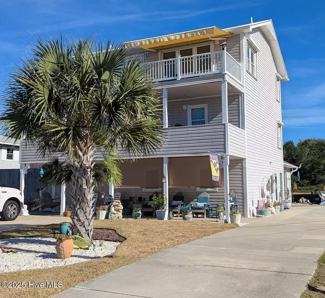 128 Eastview DR, Emerald Isle, NC 28594