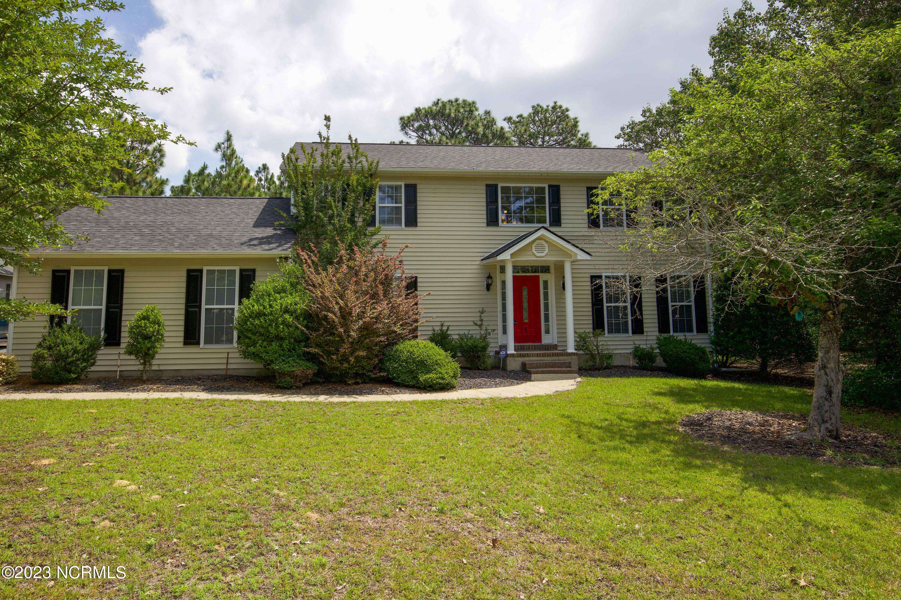 8 Tandem DR, Pinehurst, NC 28374