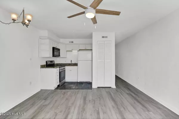 Carolina Beach, NC 28428,222 Carolina Beach AVE N #Unit 314