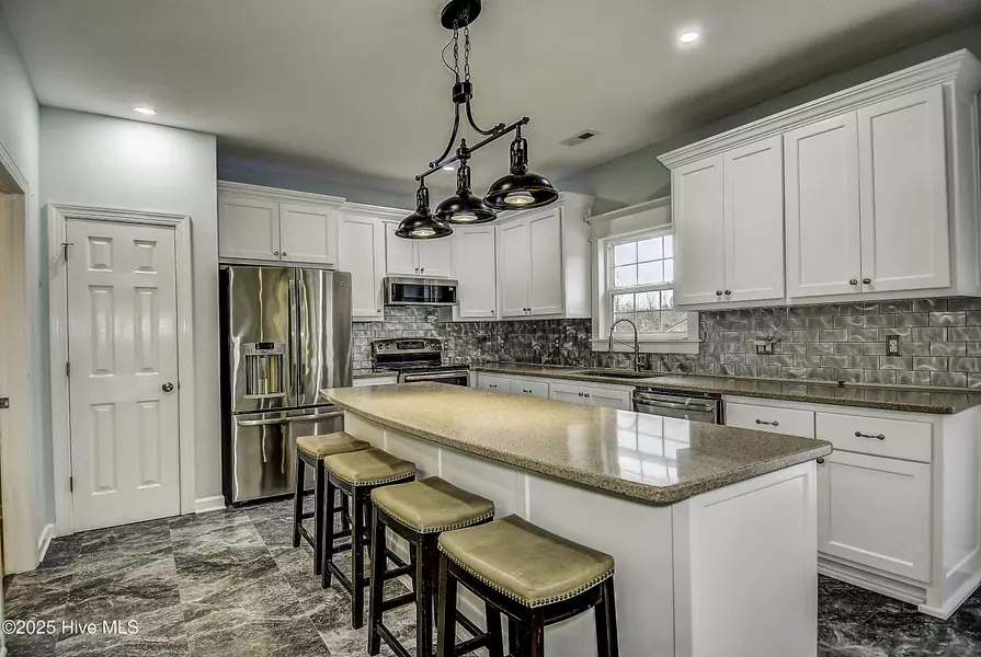 112 Doxey Creek RD, Currituck, NC 27929