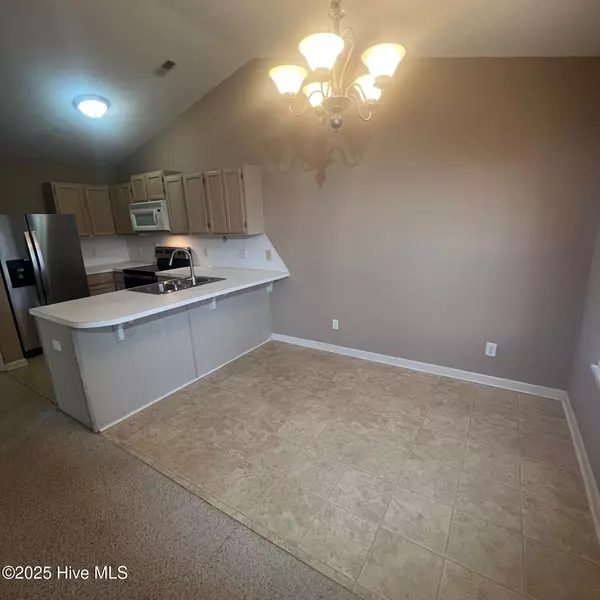Greenville, NC 27858,2942 Mulberry LN #E