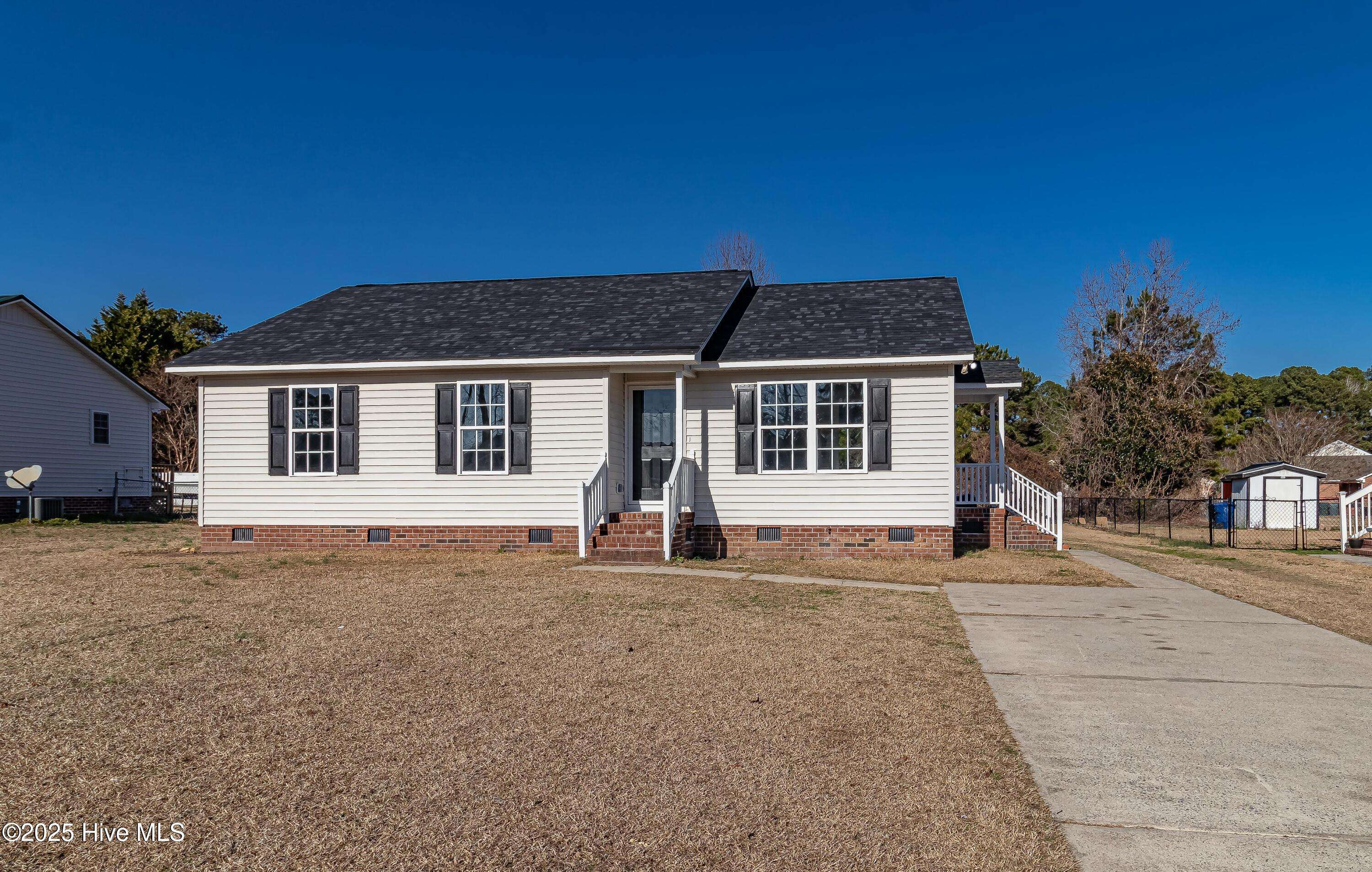 1005 Pamela DR, Kinston, NC 28504