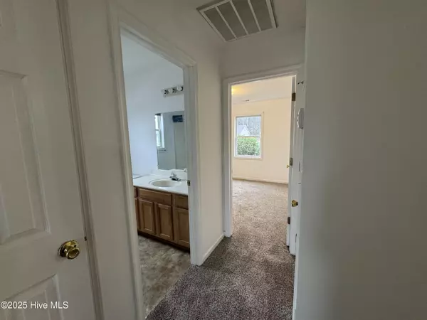 Elizabeth City, NC 27909,1107 Jessica ST