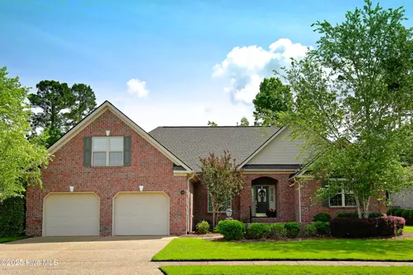 1108 Walbury CT, Leland, NC 28451