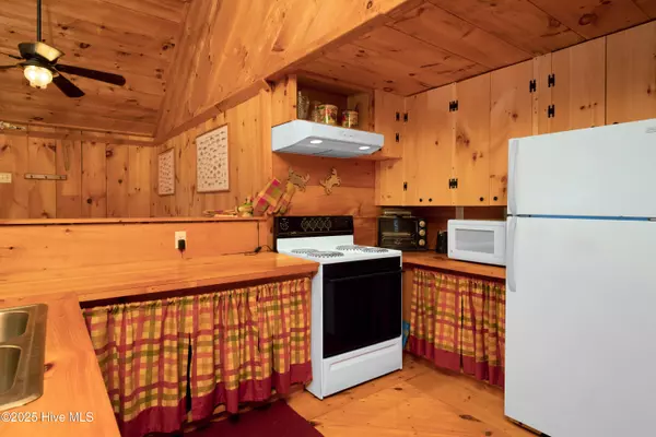 Blounts Creek, NC 27814,256 Driftwood DR