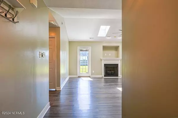 Richlands, NC 28574,308 Combine CT