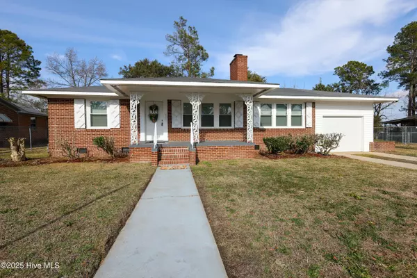 1003 Academy ST E, Wilson, NC 27893