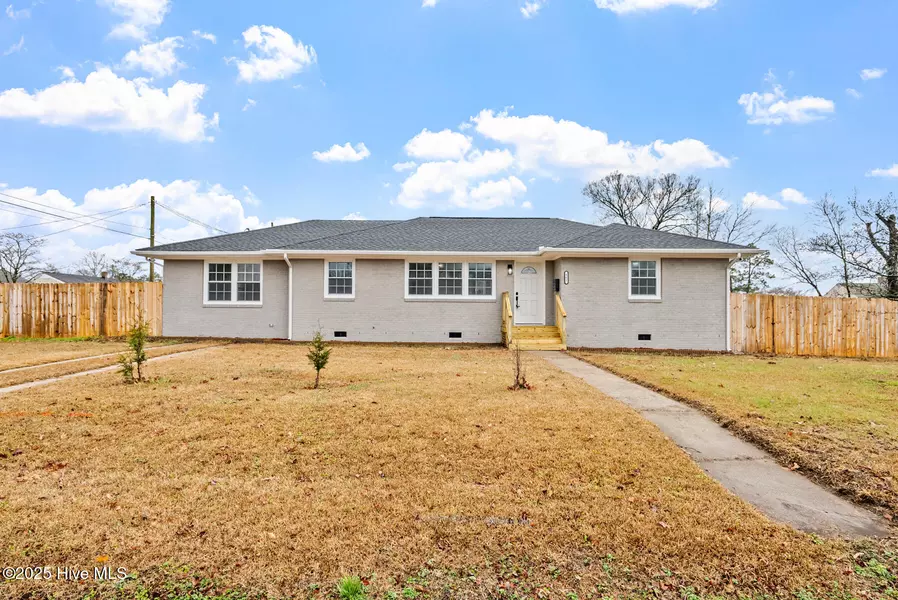 901 W Grubb ST, Hertford, NC 27944