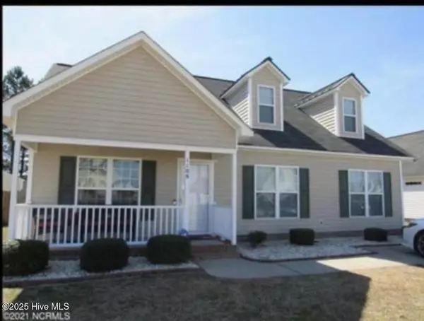 1108 Penncross DR, Greenville, NC 27834