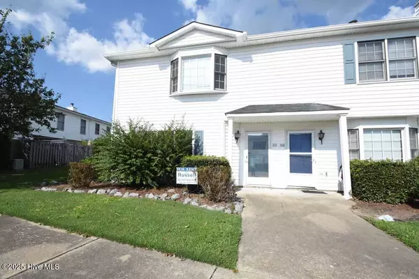 3818 Sterling Pointe DR #J1, Winterville, NC 28590