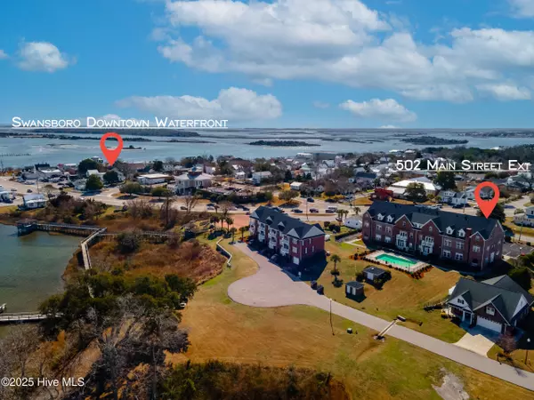 Swansboro, NC 28584,502 Main ST #Unit 105
