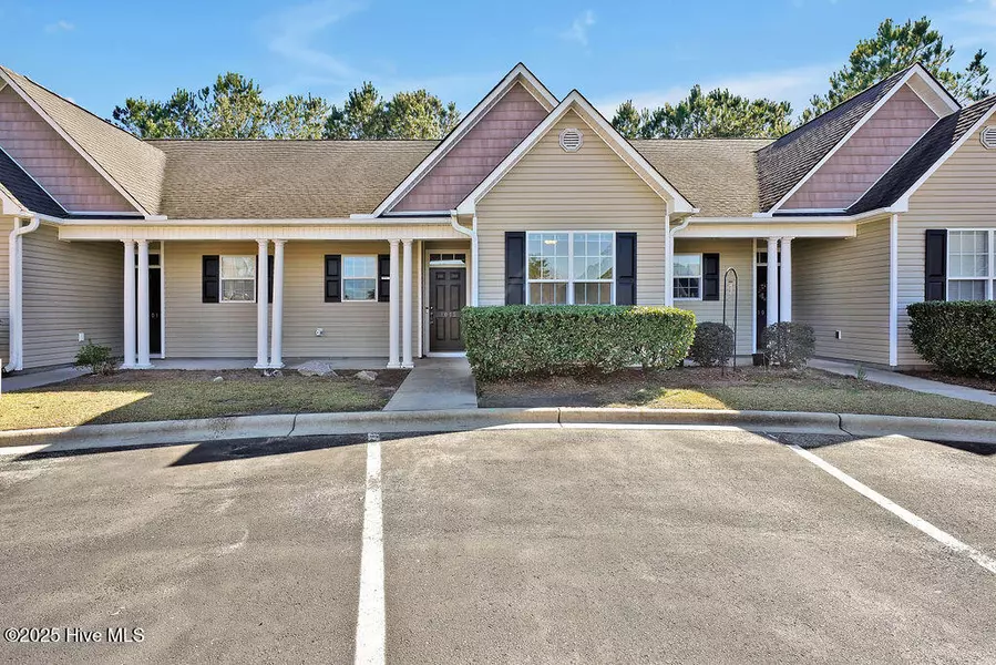 1015 Dandy CT, Leland, NC 28451