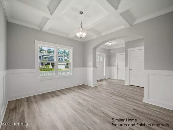 Hubert, NC 28539,300 E Ivybridge DR