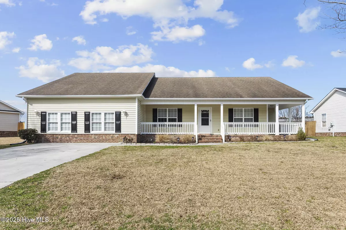 Jacksonville, NC 28540,215 Dartmoor TRL