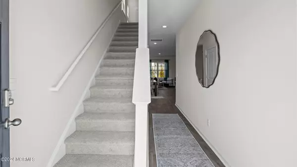 Greenville, NC 27834,3300 Tatlock WAY #F