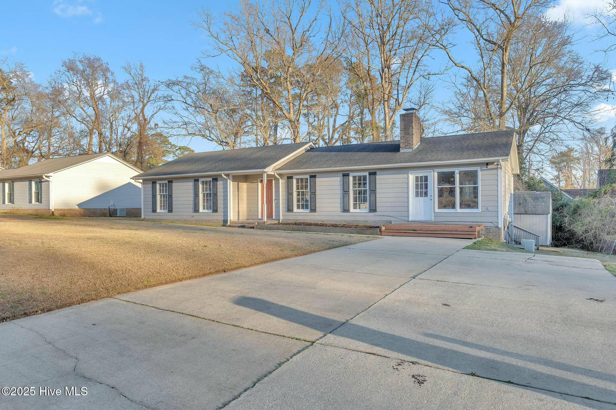 Jacksonville, NC 28540,301 Stillwood DR