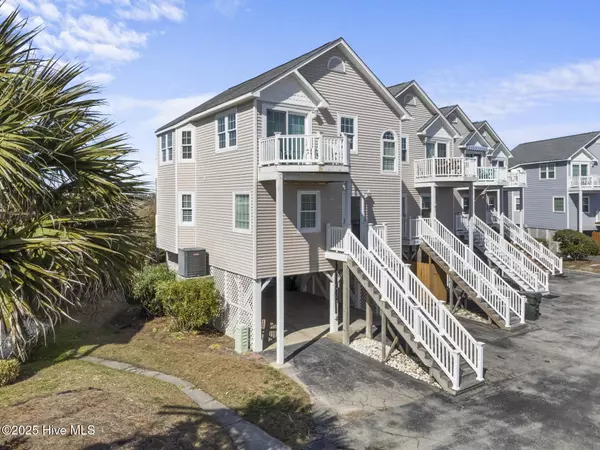 North Topsail Beach, NC 28460,105 Calinda Cay CT