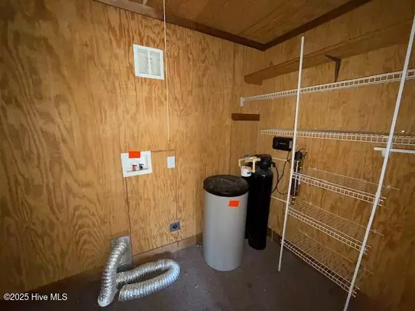 Arapahoe, NC 28510,204 Wilson CIR