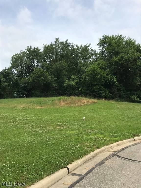 Hemlock TRL, Orrville, OH 44667
