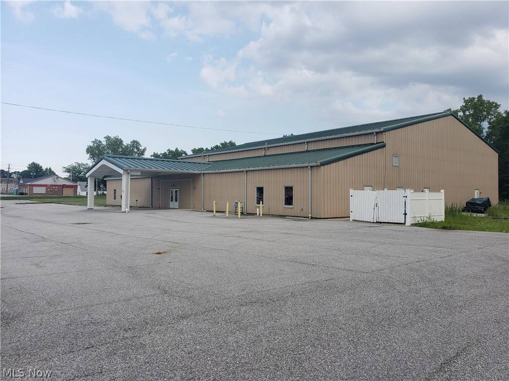 Brooklyn, OH 44144,8707 Memphis AVE