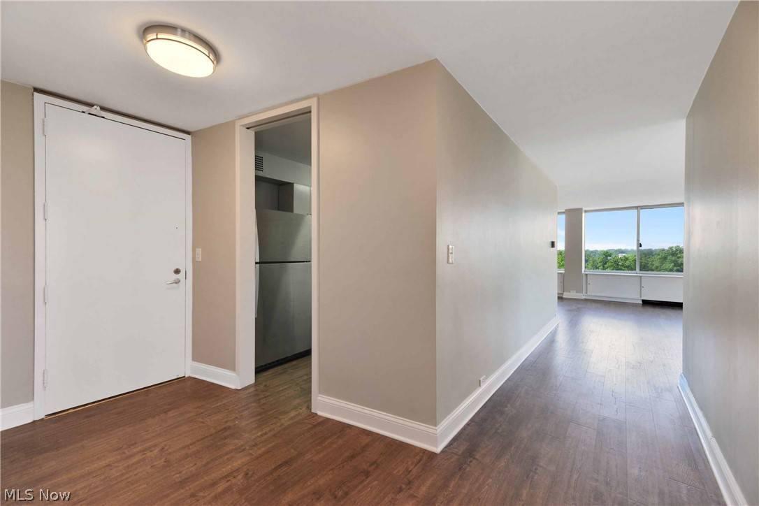 Lakewood, OH 44107,12700 Lake AVE #1412