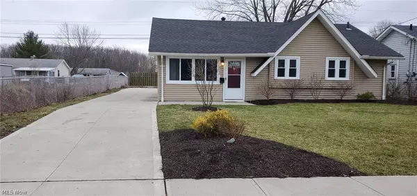 4246 Brockley AVE, Sheffield Lake, OH 44054