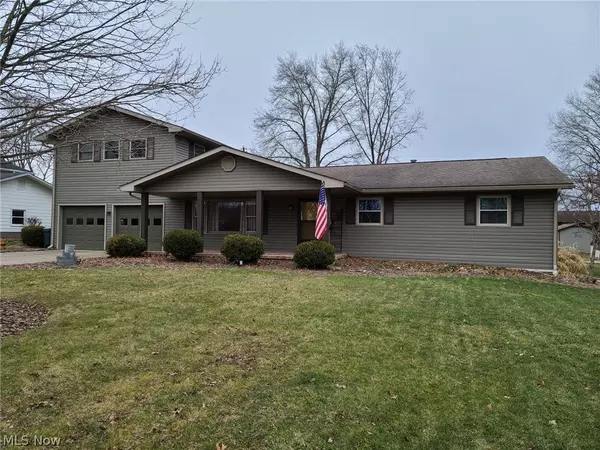 64267 Morrison RD, Cambridge, OH 43725