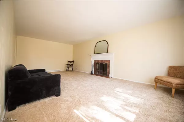 Cambridge, OH 43725,1304 Greenacre DR