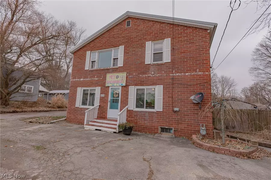 430 W Main ST, Washingtonville, OH 44490