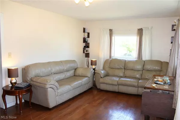 Brook Park, OH 44142,6402 Scott DR